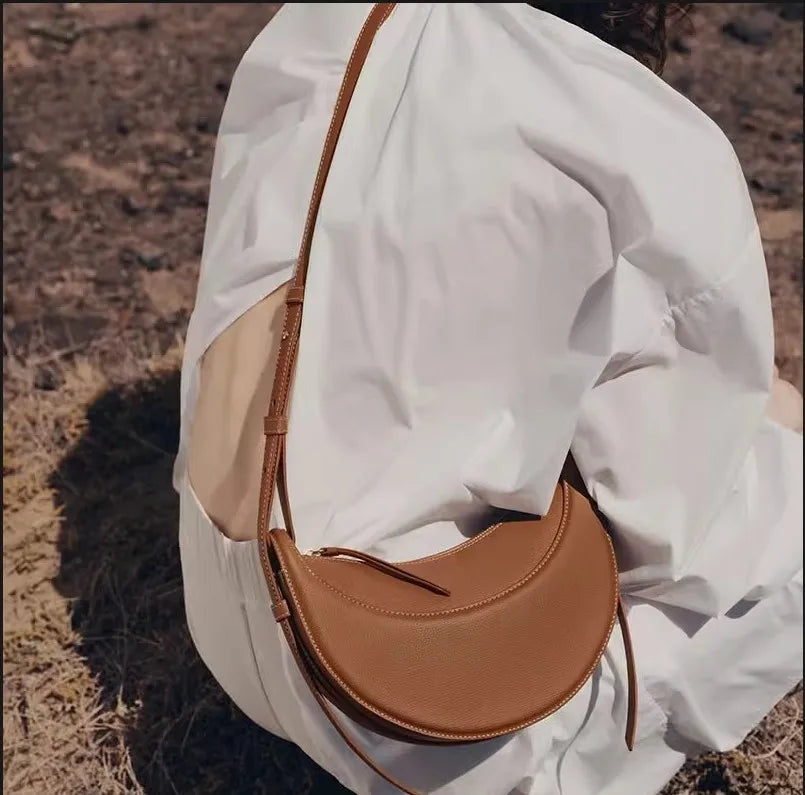 Borsa a tracolla da donna alla moda Borsa tote di alta qualità Borsa a forma di mezzaluna Borsa a tracolla in pelle liscia Tote Borsa sotto le ascelle B2